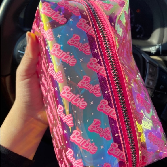 Barbie makeup bag - Picture 2 of 4